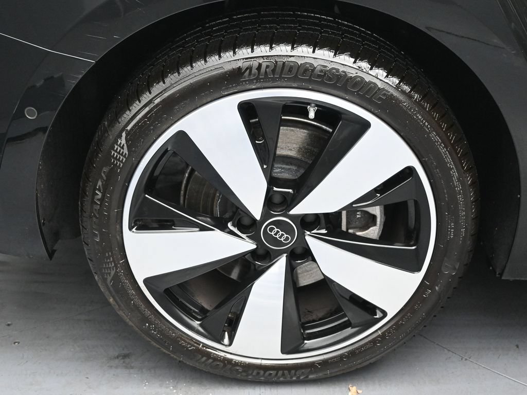 Used 2025 Audi A5 2.0T Premium w/ Convenience Package AWD/4WD image 35