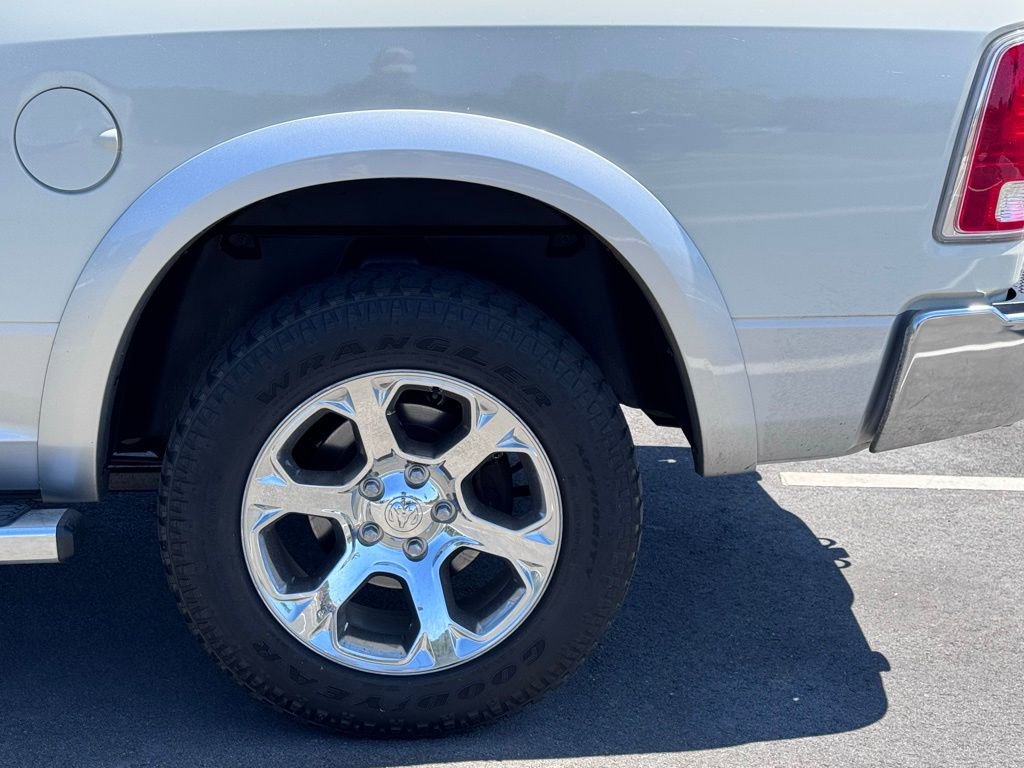Used 2018 RAM 1500 Laramie w/ Convenience Group AWD/4WD image 38