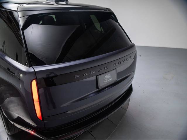 New 2026 Land Rover Range Rover Long Wheelbase Autobiography AWD/4WD image 34