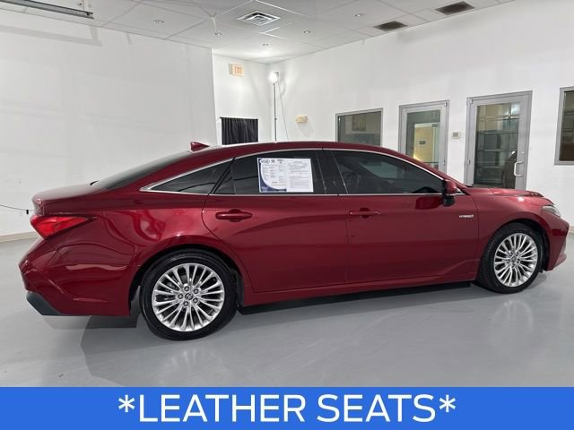 Used 2021 Toyota Avalon Limited image 8