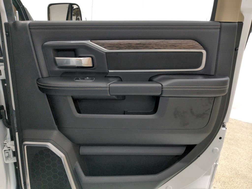 Used 2021 RAM 2500 Laramie AWD/4WD image 30