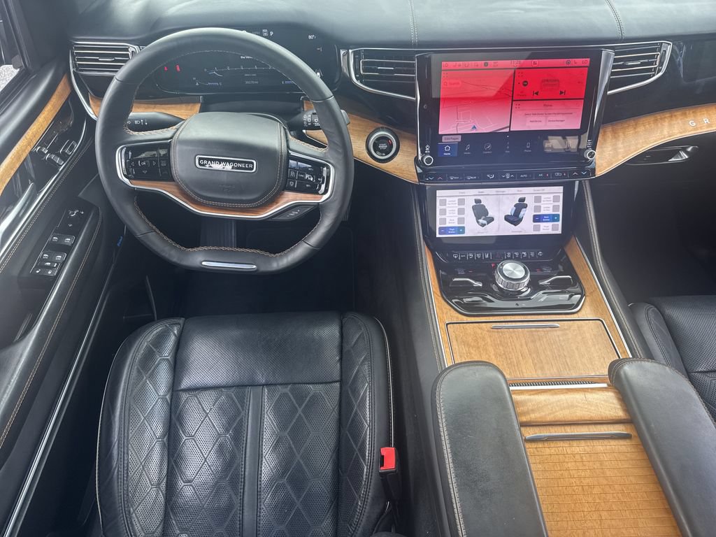 Used 2023 Jeep Grand Wagoneer Series III AWD/4WD image 25