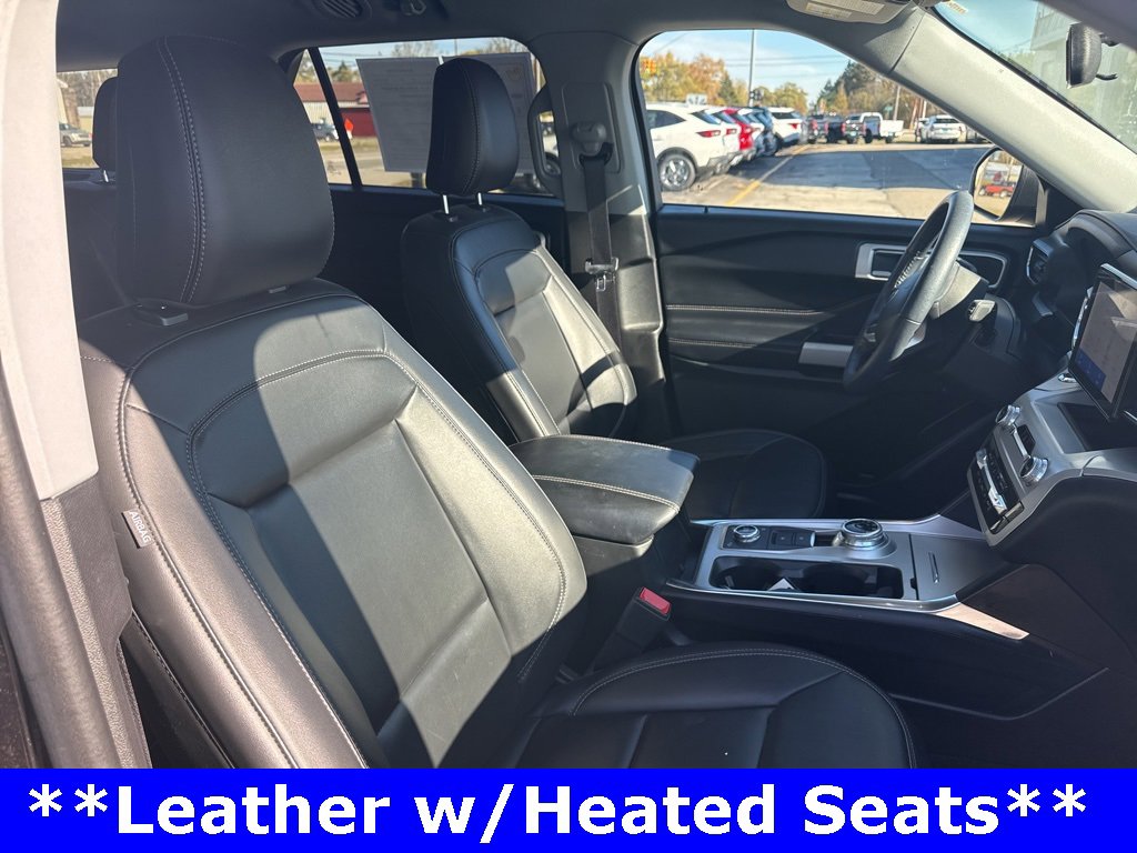 Used 2023 Ford Explorer XLT w/ Equipment Group 202A image 25