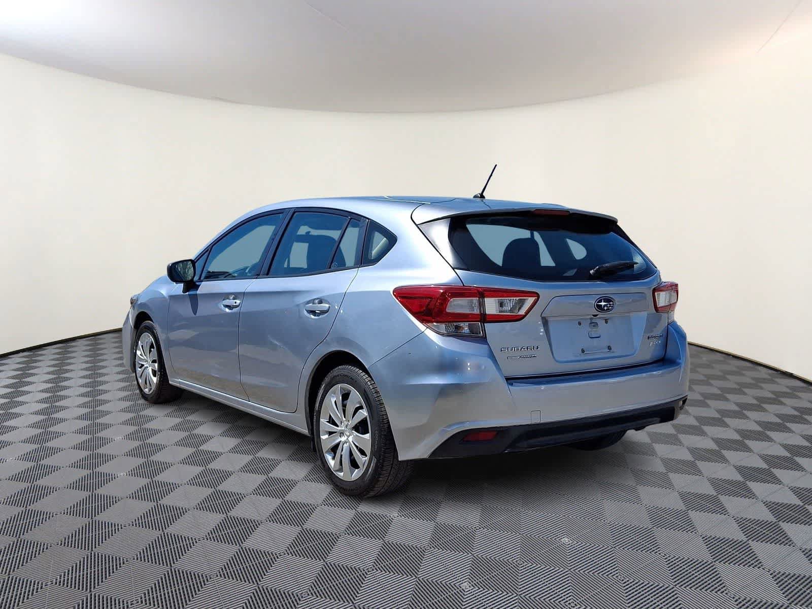 Used 2017 Subaru Impreza 2.0i AWD/4WD image 7