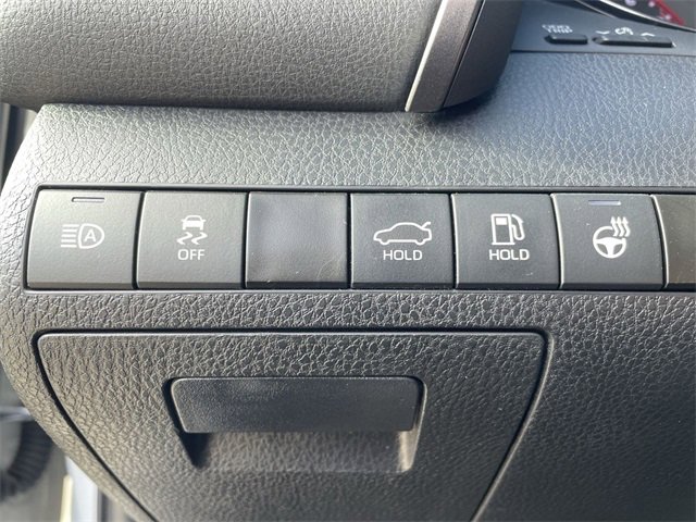 Used 2022 Toyota Camry XSE image 34