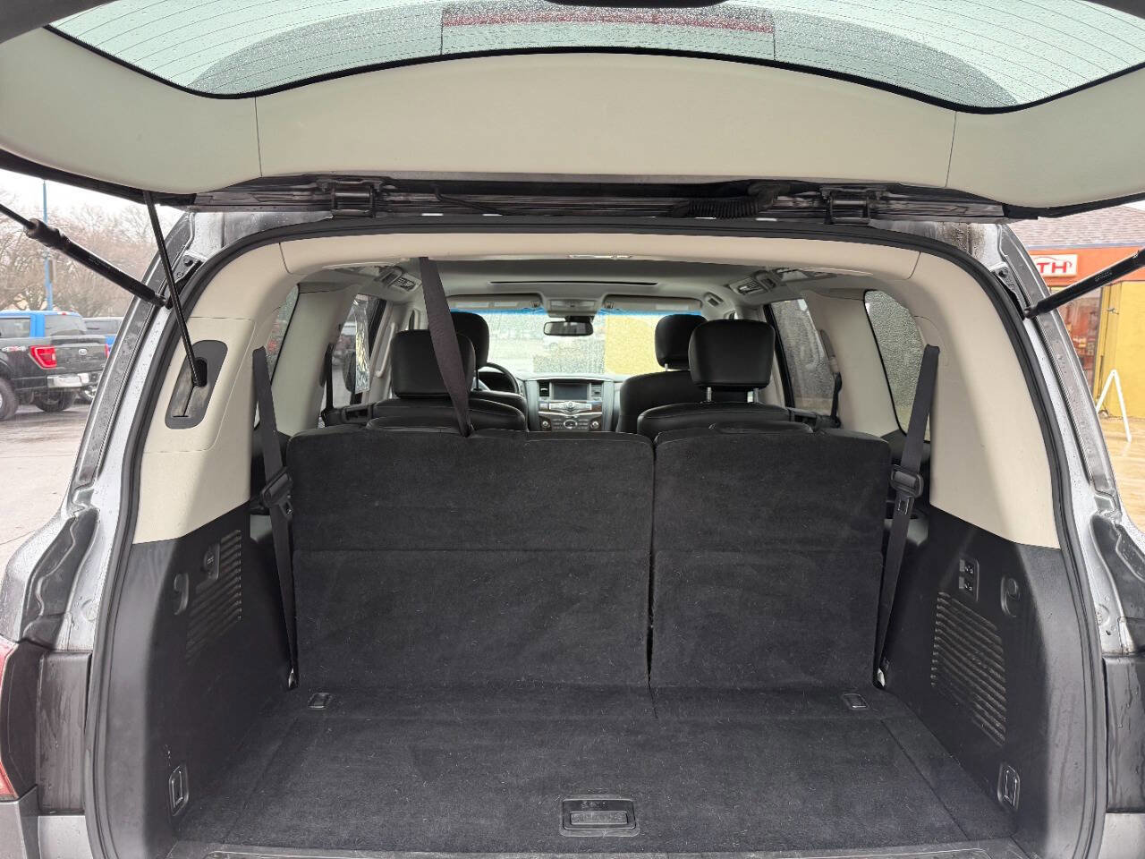 Used 2017 INFINITI QX80 4WD w/ Driver Assistance Package image 26