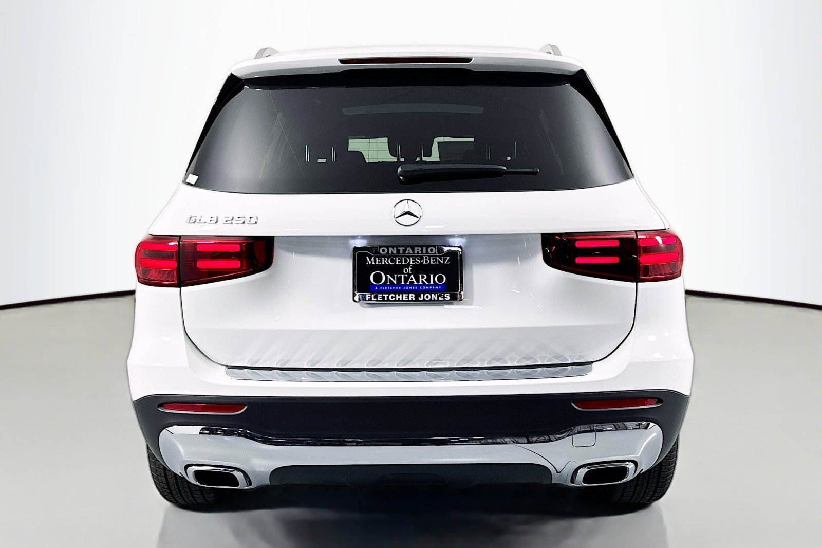 New 2026 Mercedes-Benz GLB 250 image 3