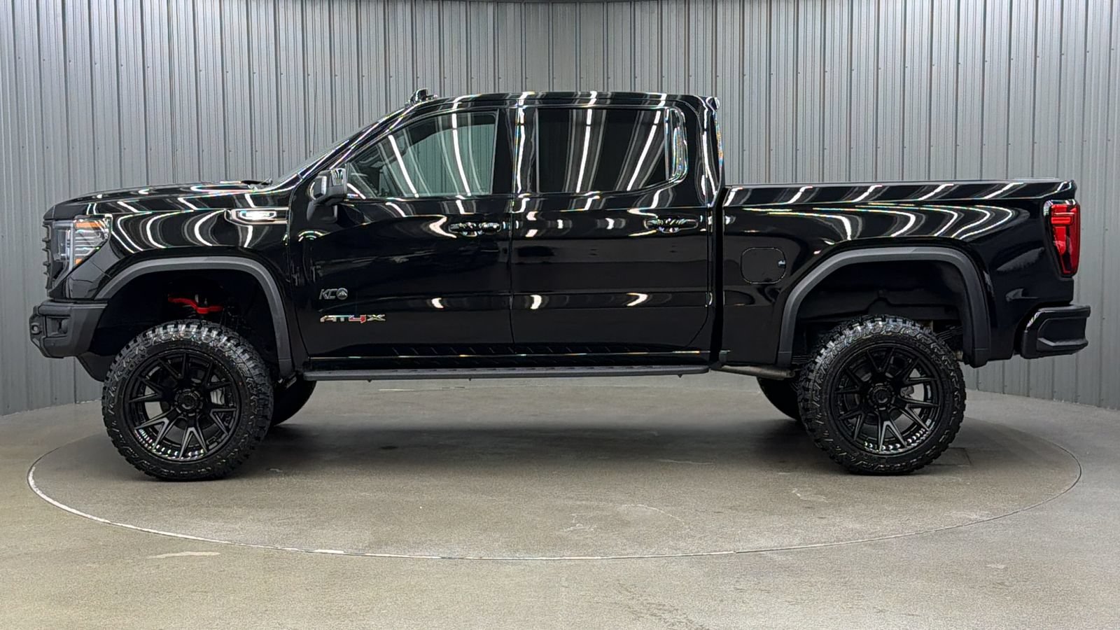 Used 2026 GMC Sierra 1500 AT4X AWD/4WD image 2