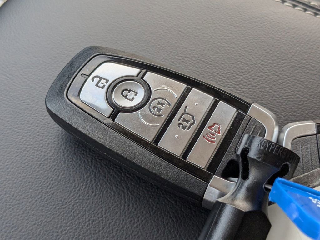 Used 2023 Ford Explorer Limited w/ Equipment Group 301A image 30