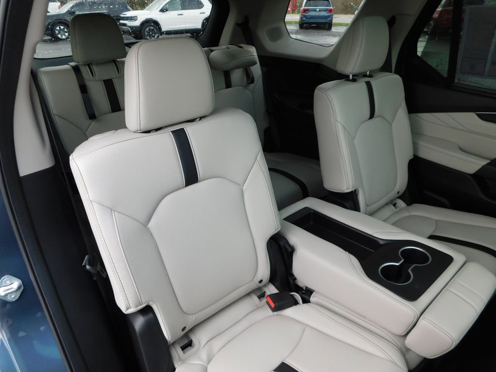 New 2026 Honda Pilot Touring image 23