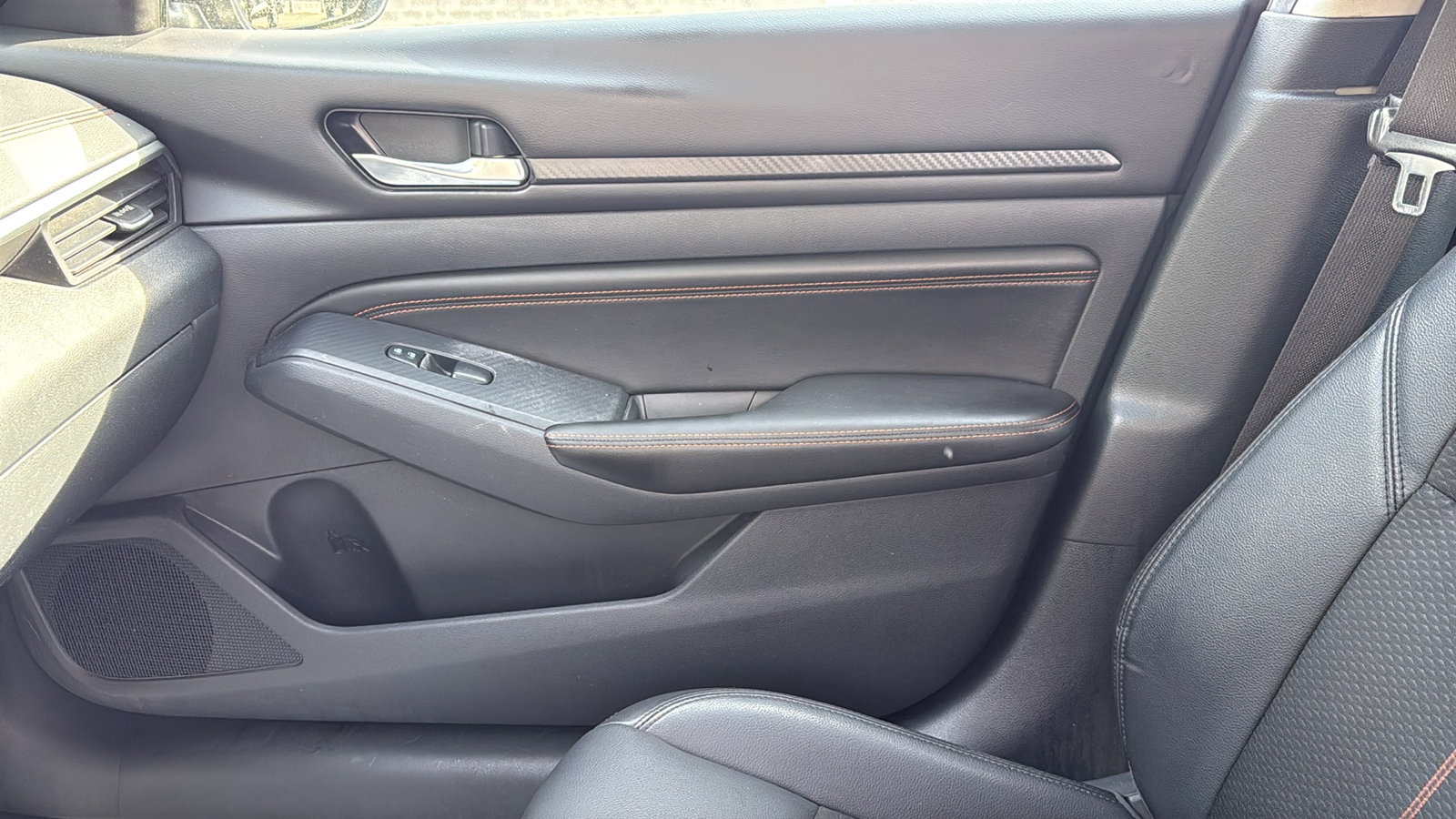 Used 2020 Nissan Altima 2.5 SR FWD image 18