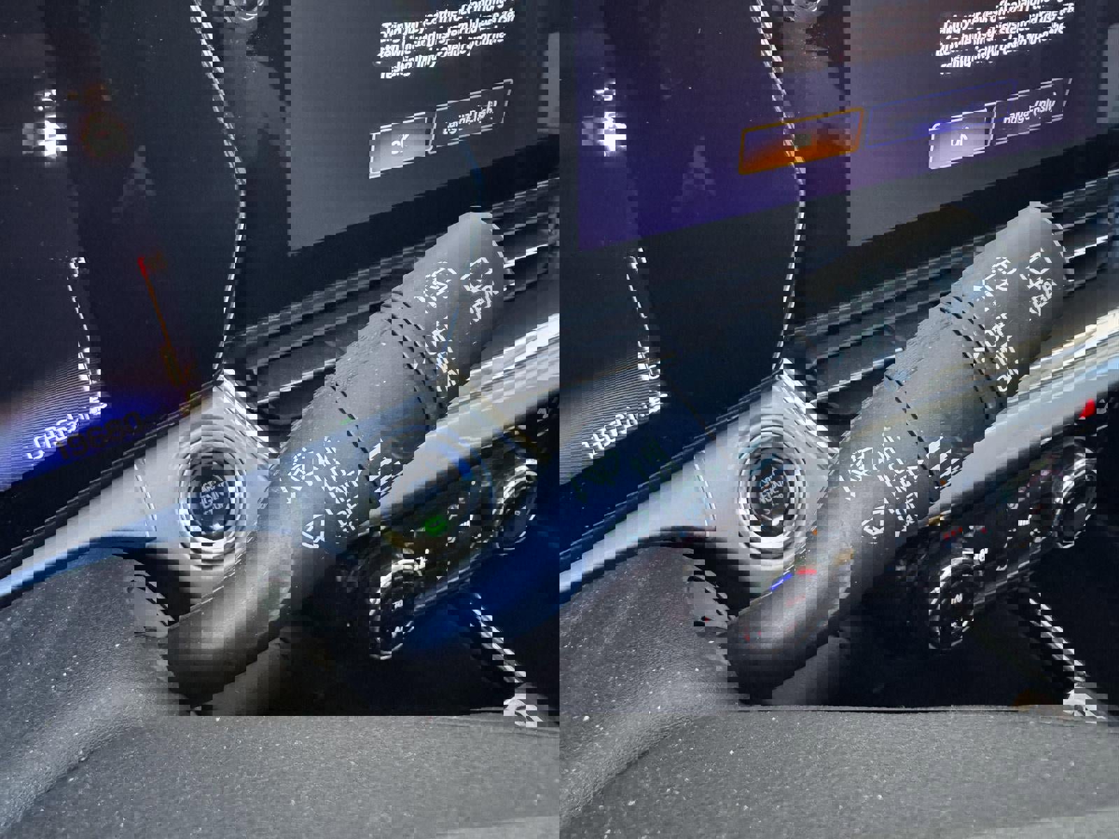 Used 2025 Chevrolet Trax LT w/ LT Convenience Package FWD image 21