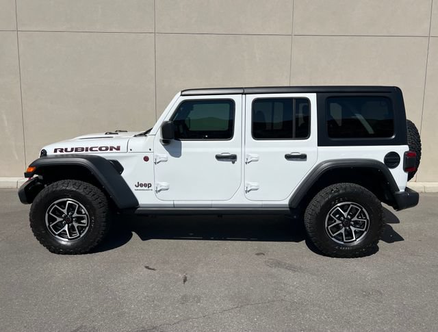 Used 2025 Jeep Wrangler Unlimited Rubicon w/ Safety Group AWD/4WD image 4