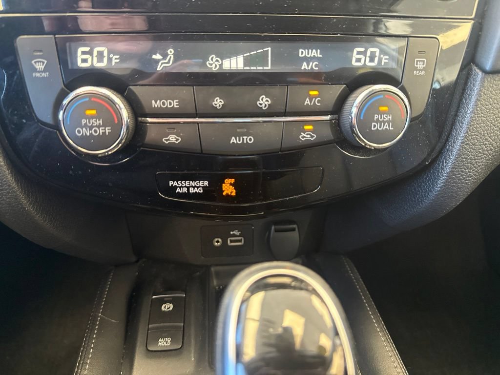 Used 2020 Nissan Rogue SL AWD/4WD image 22