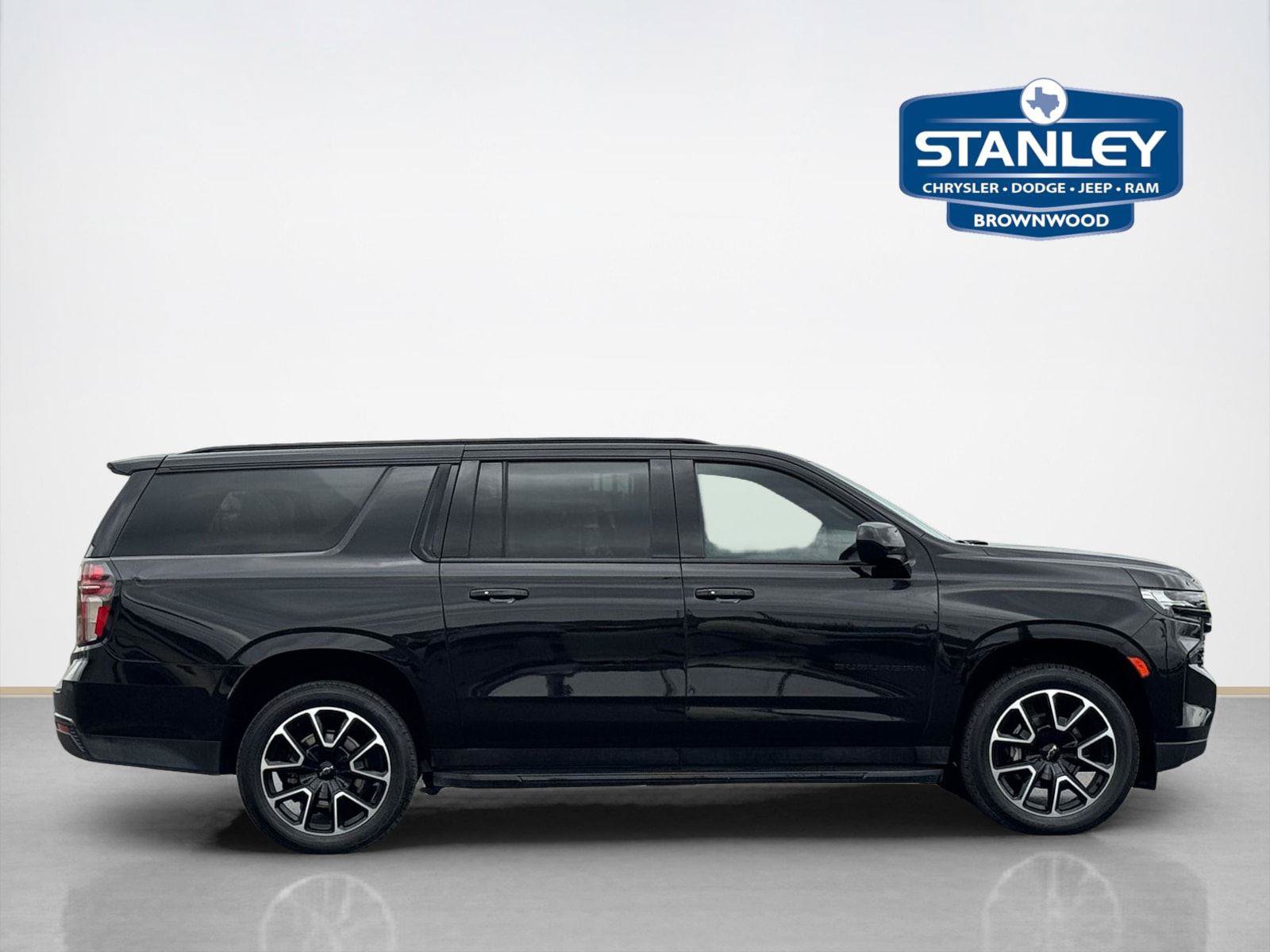 Used 2023 Chevrolet Suburban RST AWD/4WD image 9