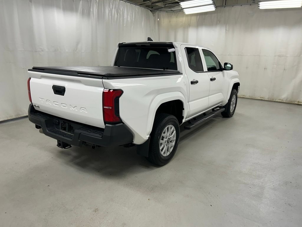Certified 2024 Toyota Tacoma SR AWD/4WD image 5
