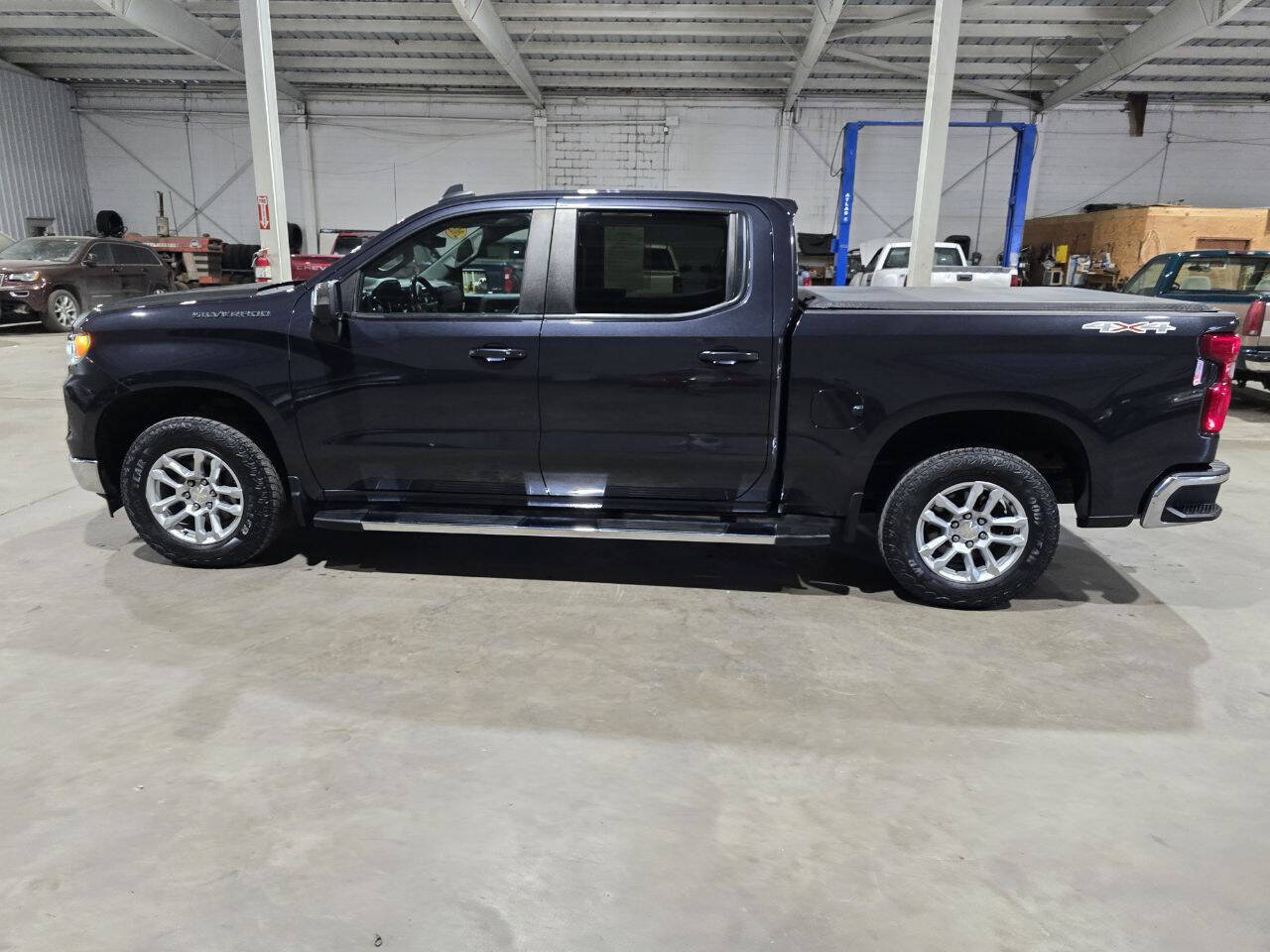Used 2022 Chevrolet Silverado 1500 LT w/ Max Trailering Package AWD/4WD image 6