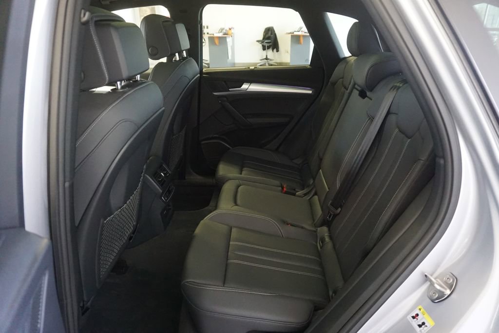 Used 2024 Audi Q5 2.0T Prestige w/ Prestige Package image 25