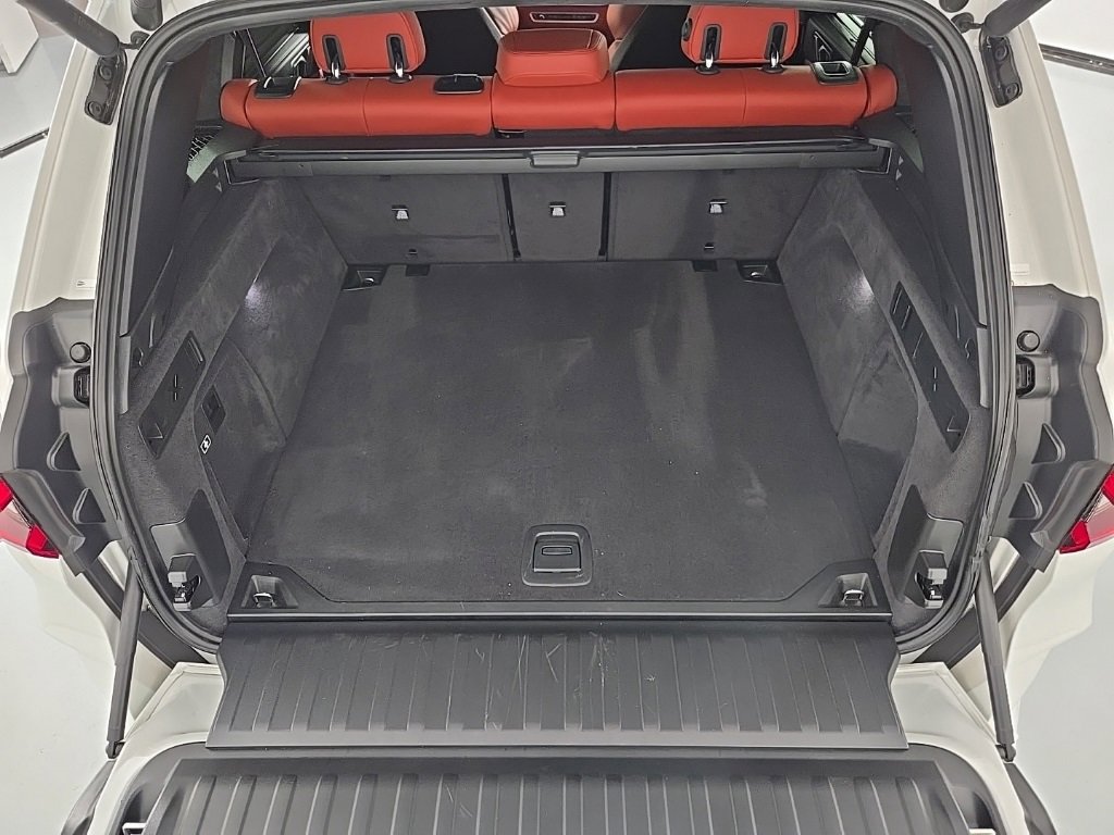 Used 2023 BMW X5 M w/ Competition Package image 23
