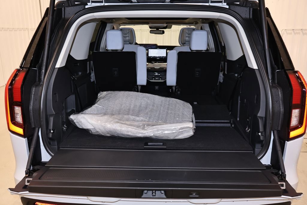 New 2026 Ford Expedition Platinum image 42