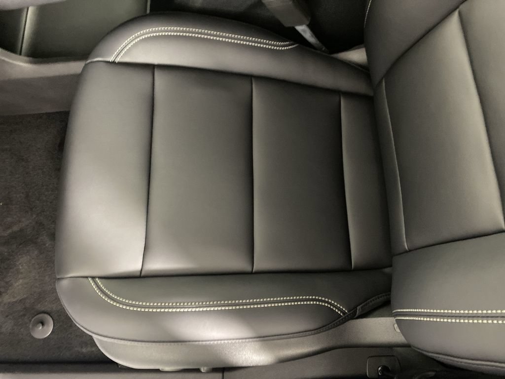 New 2026 GMC Acadia Elevation w/ Elevation Premium Package FWD image 22