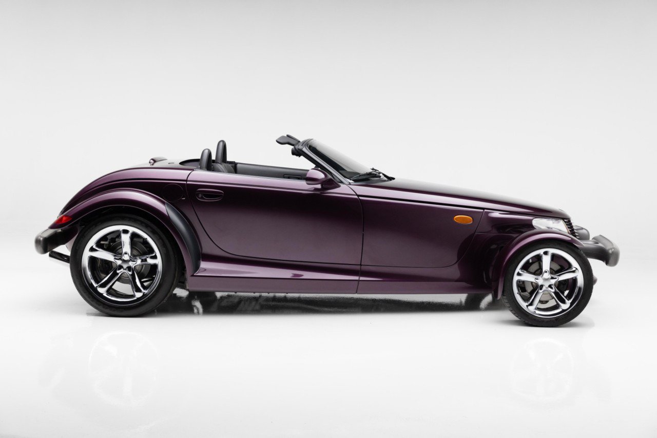 Used 1999 Plymouth Prowler RWD image 11