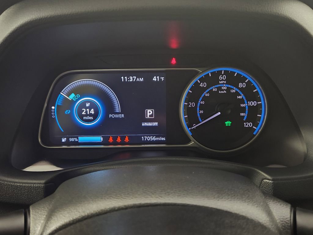 Certified 2024 Nissan Leaf SV Plus image 16