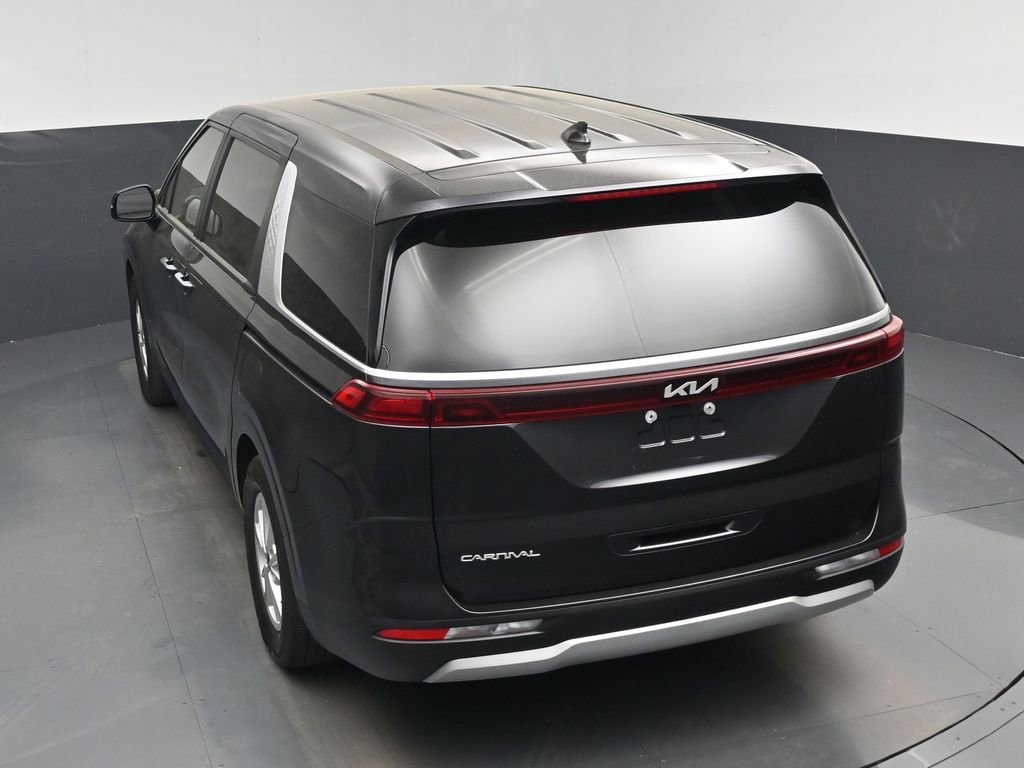Used 2024 Kia Carnival LX image 23