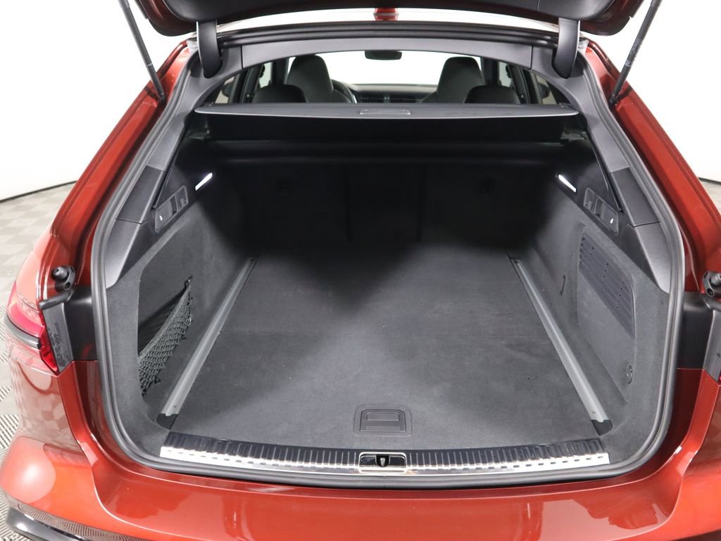 New 2025 Audi RS 6 performance image 30