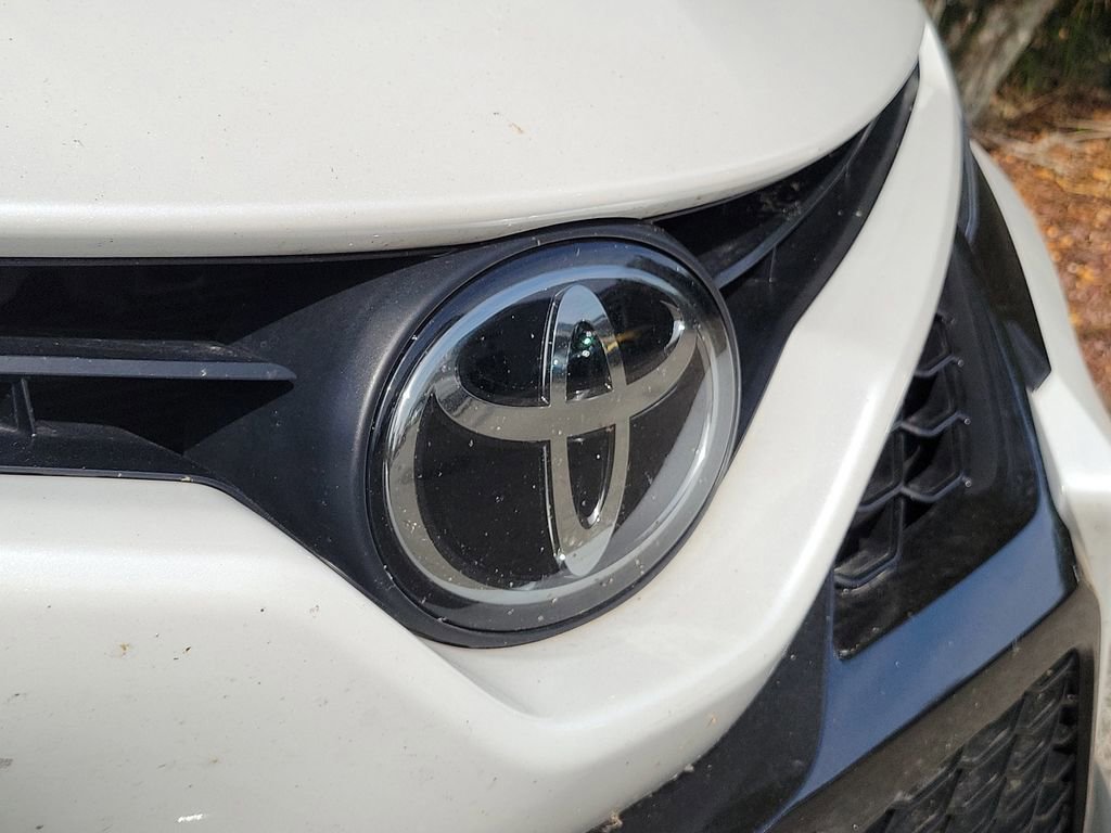 Used 2023 Toyota Camry XSE image 4