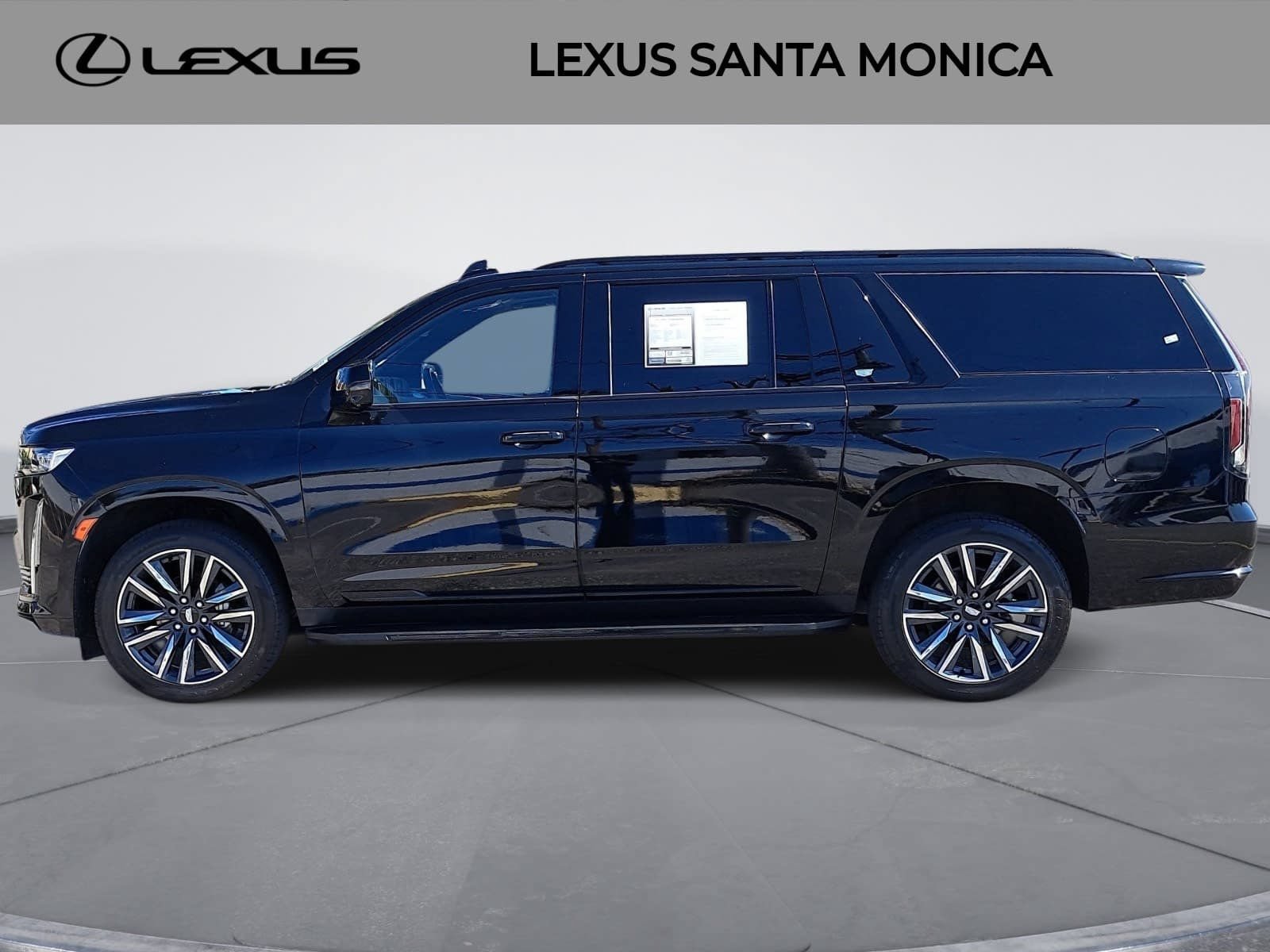 Used 2023 Cadillac Escalade ESV Sport AWD/4WD image 8