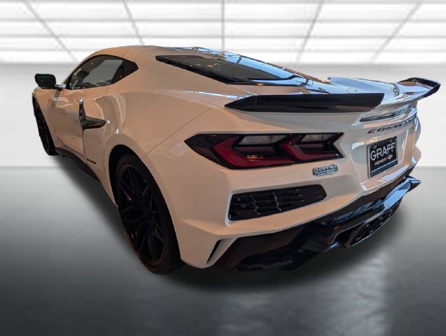 New 2027 Chevrolet Corvette Z06 RWD image 2