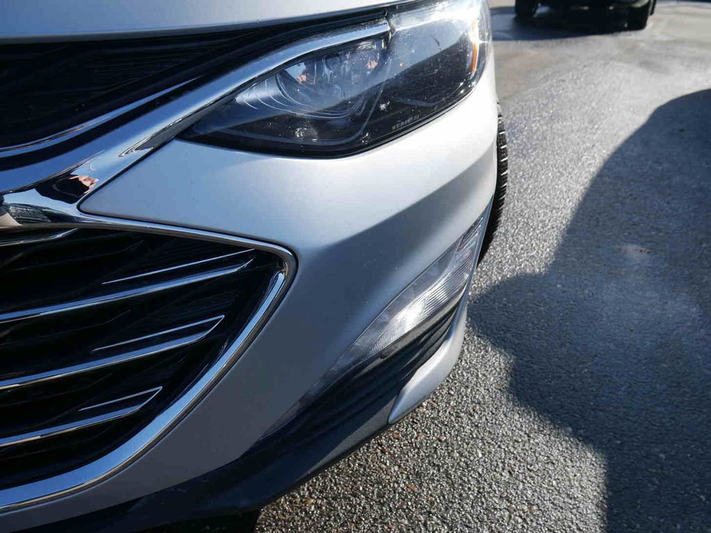 Used 2022 Chevrolet Malibu LT image 22
