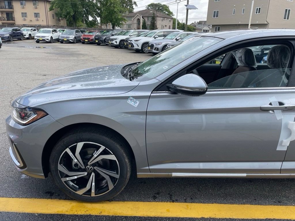 New 2026 Volkswagen Jetta SEL FWD image 14