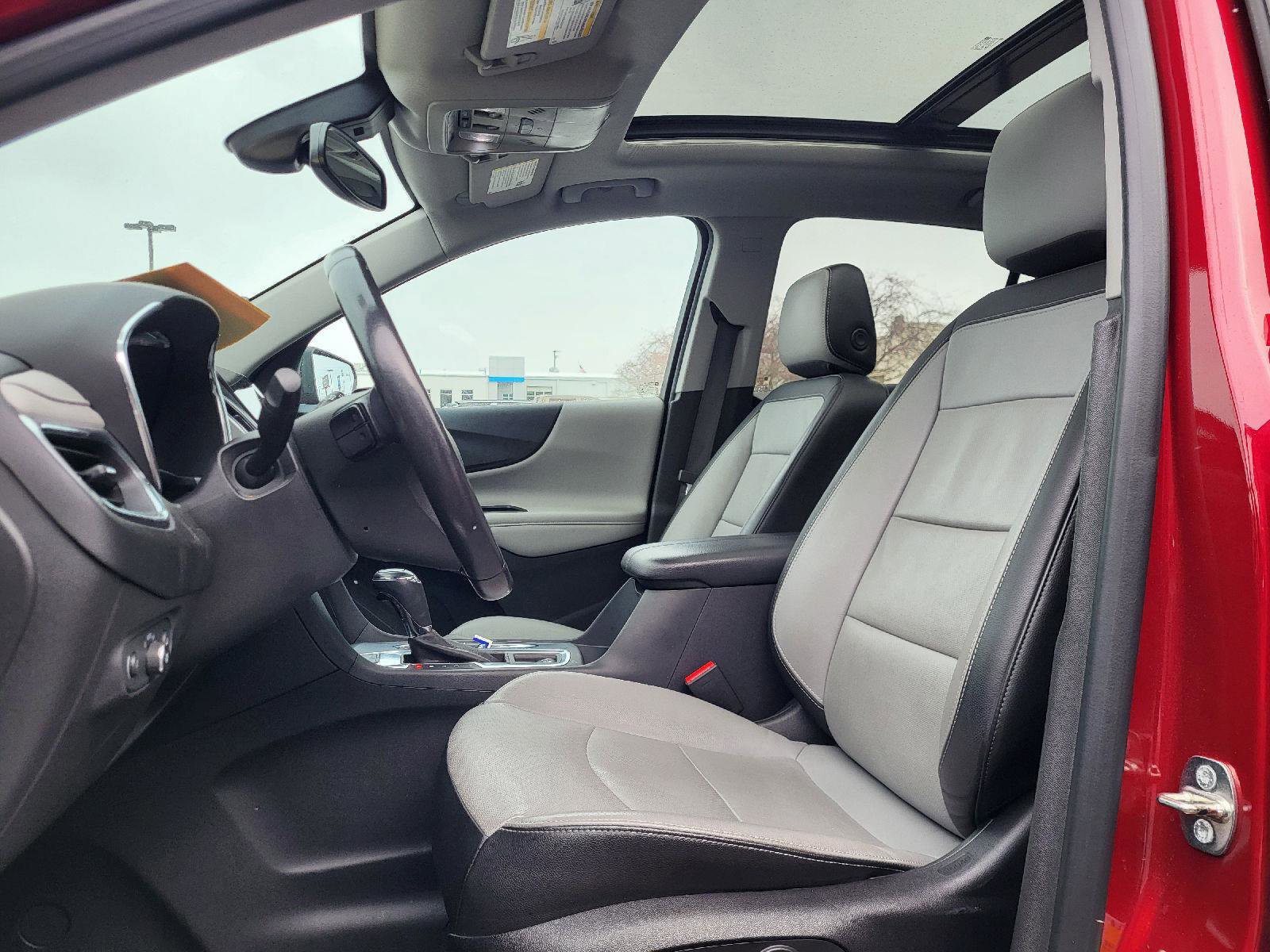 Used 2019 Chevrolet Equinox Premier image 9