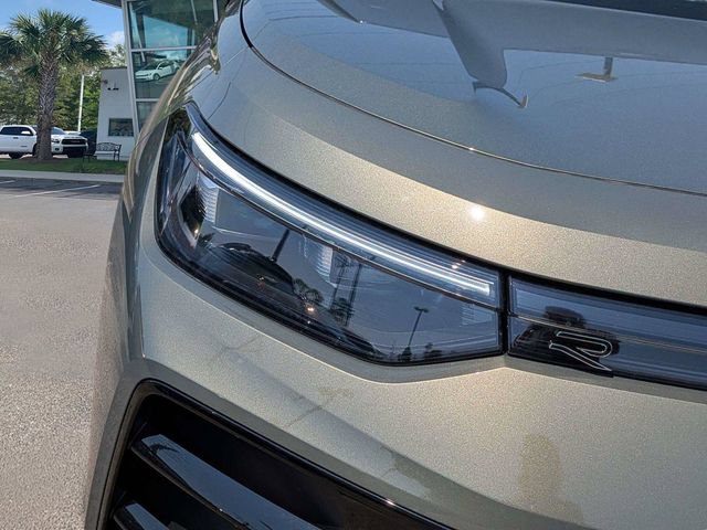 New 2026 Volkswagen Tiguan SE R-Line FWD image 10