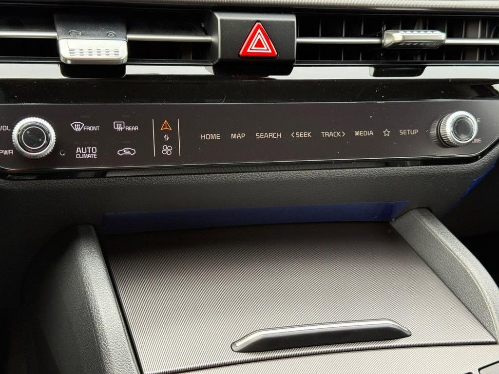 New 2026 Kia Sportage EX image 13