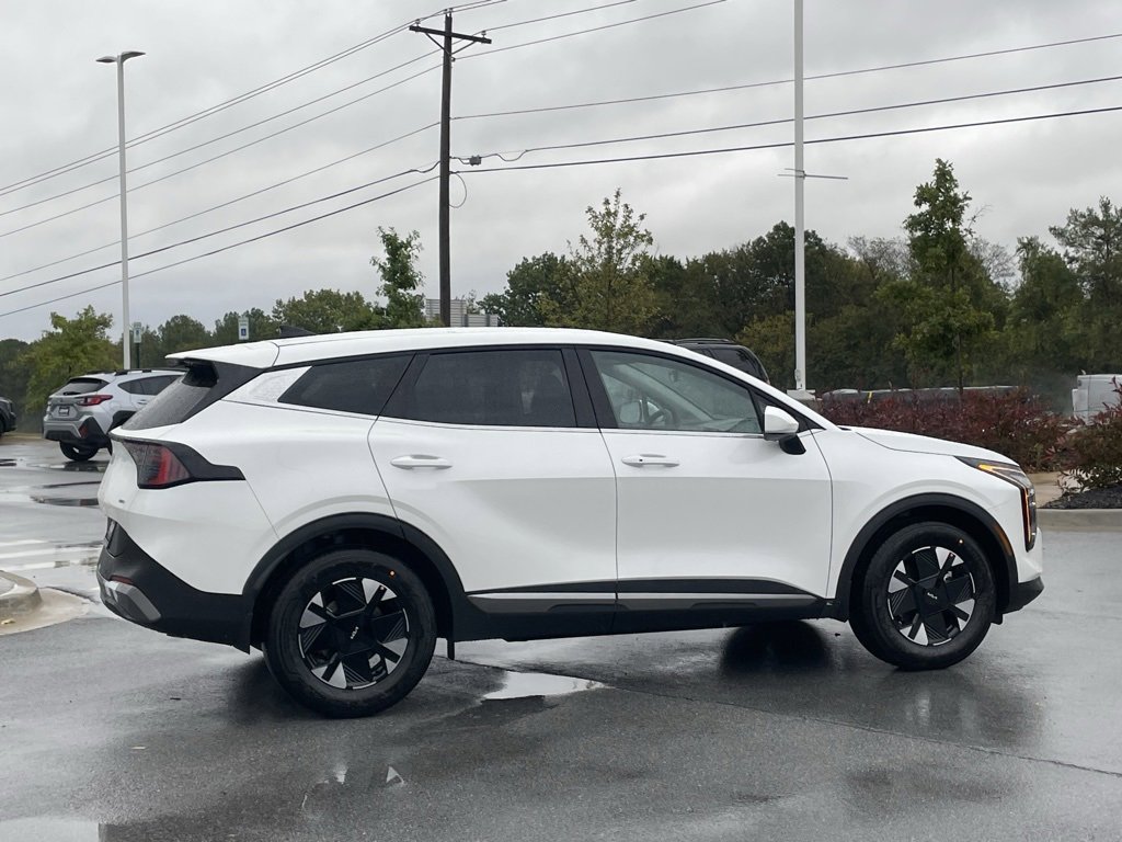 New 2026 Kia Sportage LX image 8