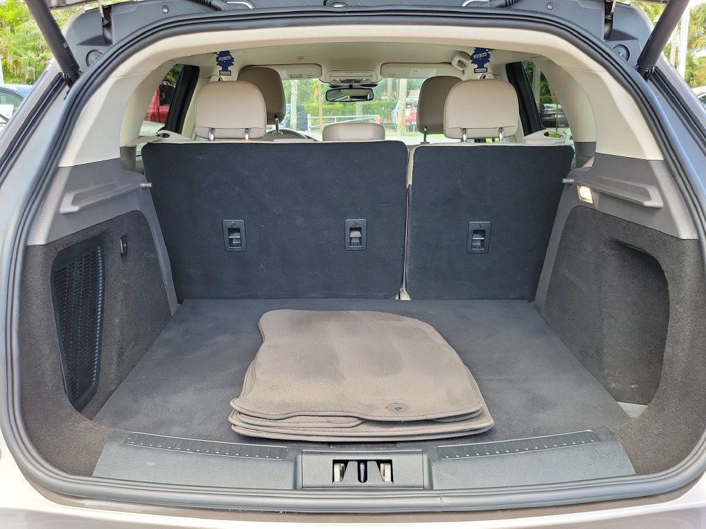 Certified 2021 Lincoln Corsair FWD image 6