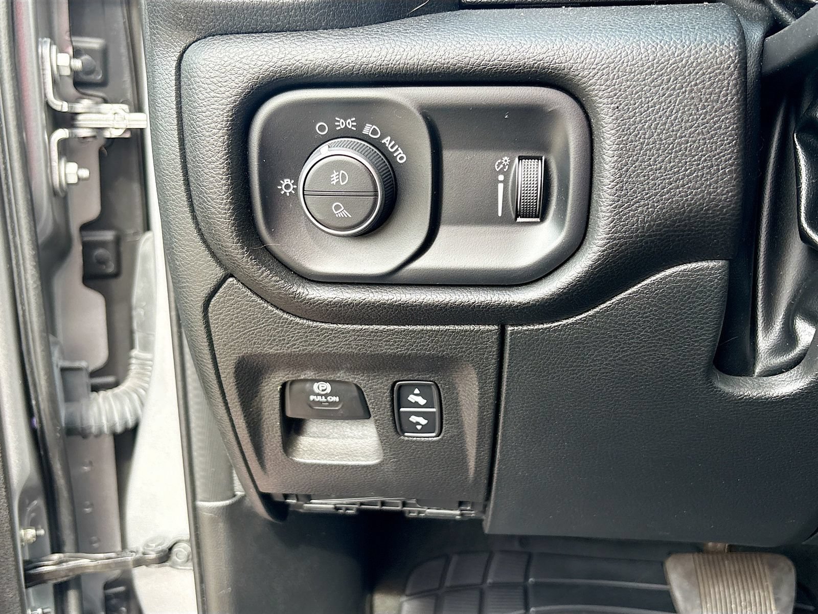 Used 2022 RAM 1500 Big Horn RWD image 10