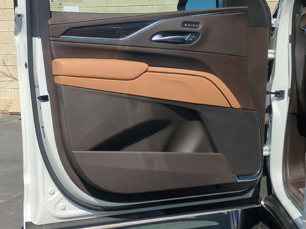 Certified 2024 Cadillac Escalade Sport AWD/4WD image 25
