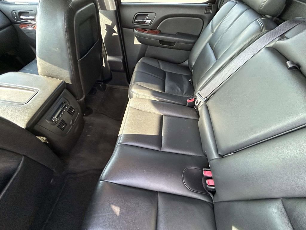 Used 2013 Chevrolet Avalanche LT w/ All-Star Edition image 11