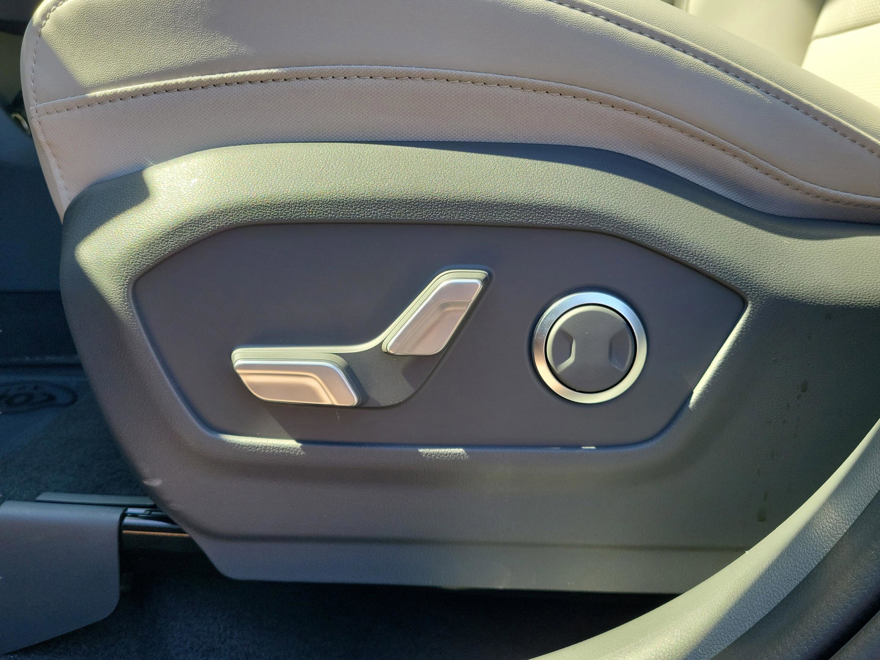 New 2026 Hyundai Santa Fe SEL image 16