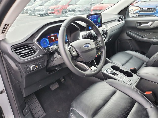 Used 2022 Ford Escape Titanium image 11
