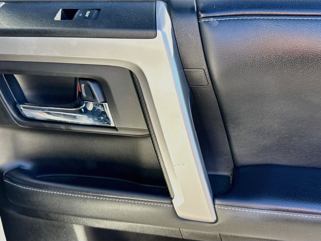 Used 2021 Toyota 4Runner SR5 Premium w/ Moonroof Package AWD/4WD image 31