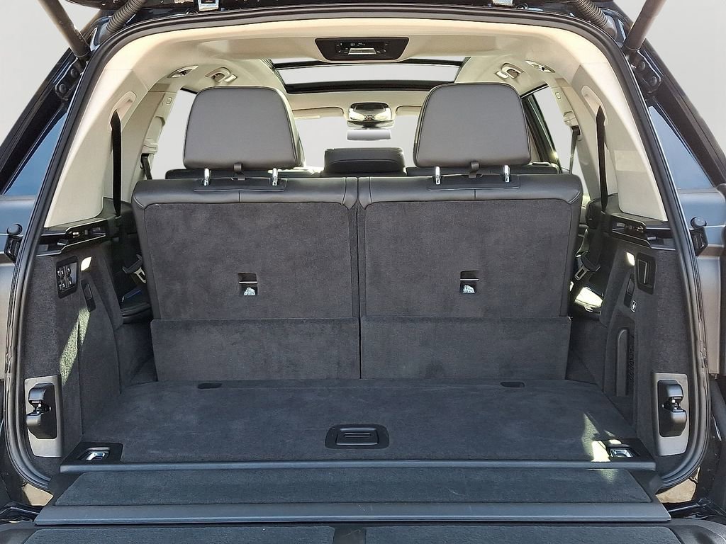 Used 2025 BMW X7 xDrive40i w/ Premium Package image 29