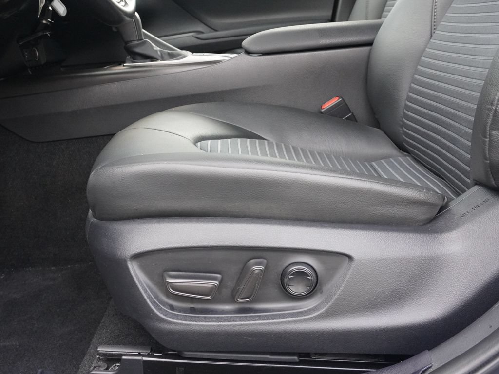 Used 2024 Toyota Camry SE FWD image 22