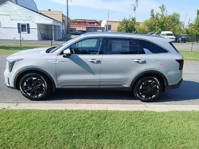 New 2026 Kia Sorento S w/ S Panoramic Sunroof Package FWD image 3