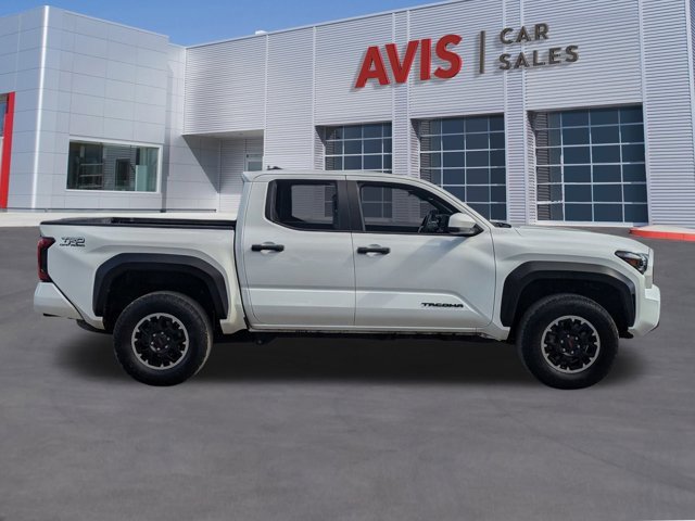 Used 2025 Toyota Tacoma TRD Off-Road image 5