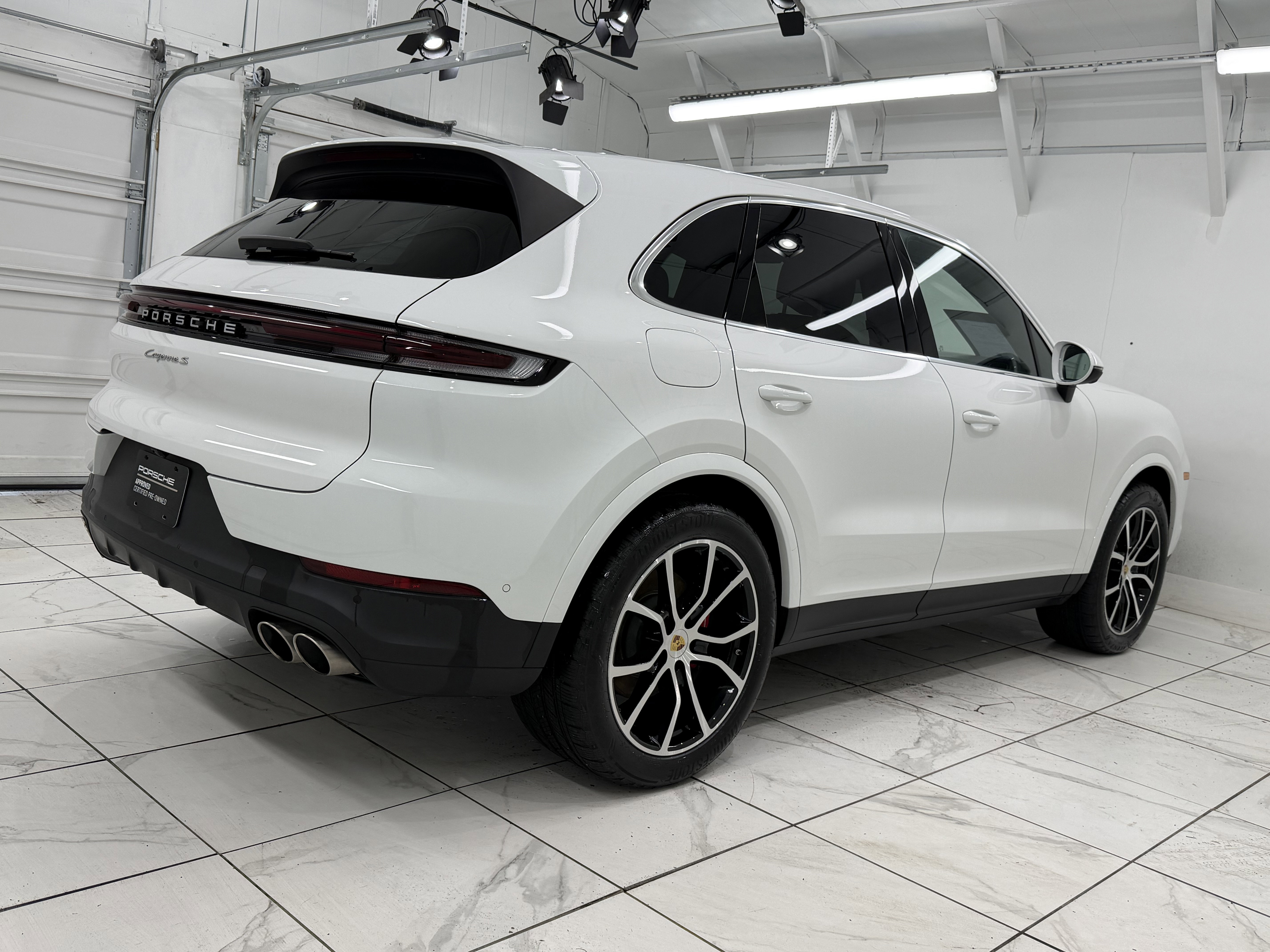 Certified 2024 Porsche Cayenne S image 11